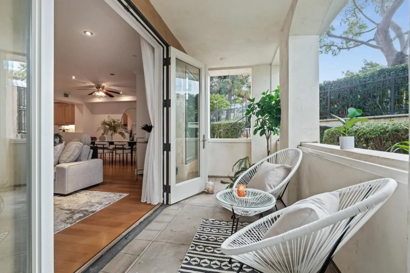 1040 Genter Street, San Diego, California, United States. - Photo 15
