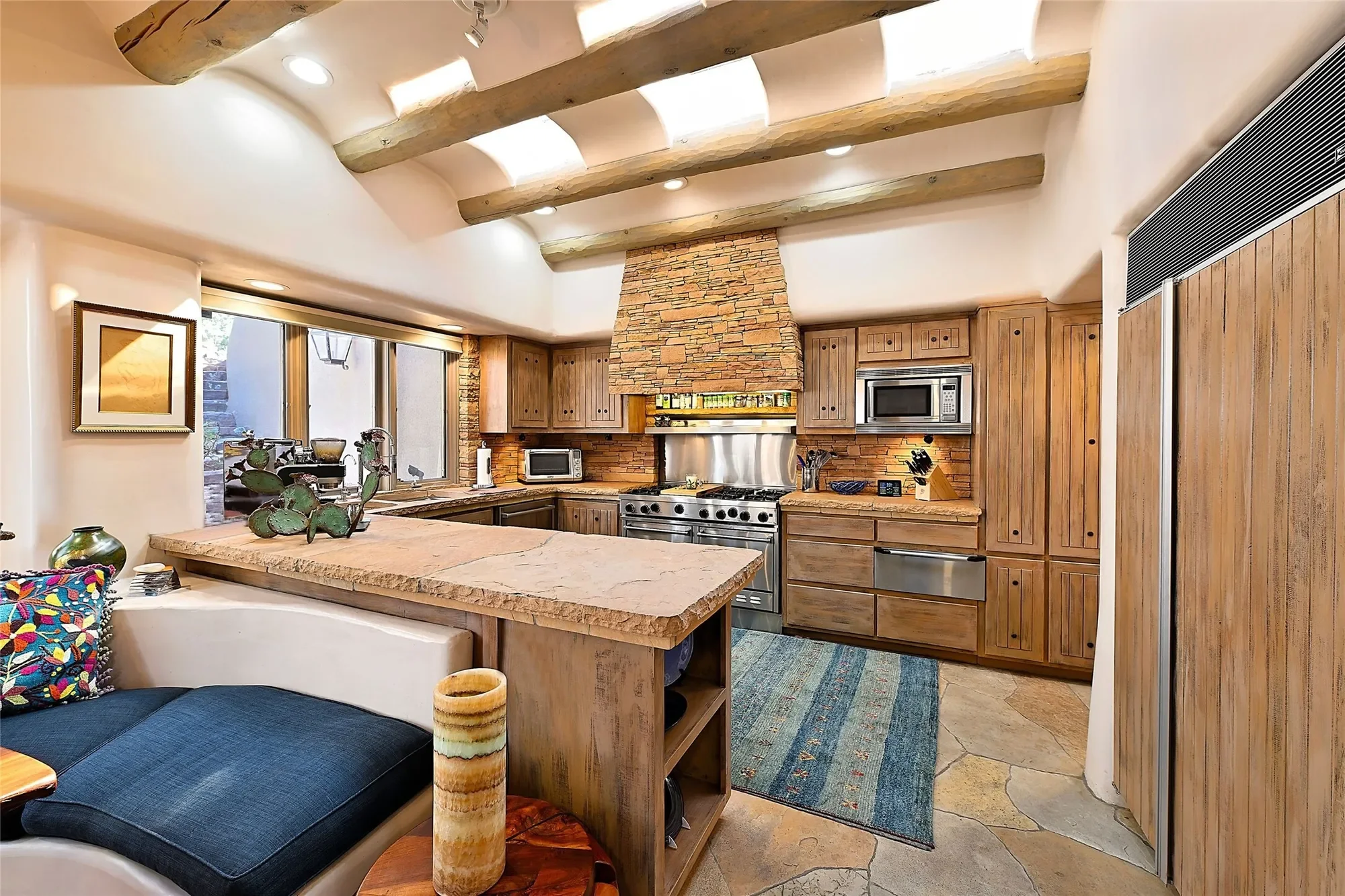 1244 N Summit , Santa Fe, NM 87501, Santa Fe, New Mexico, United States. - Photo 2