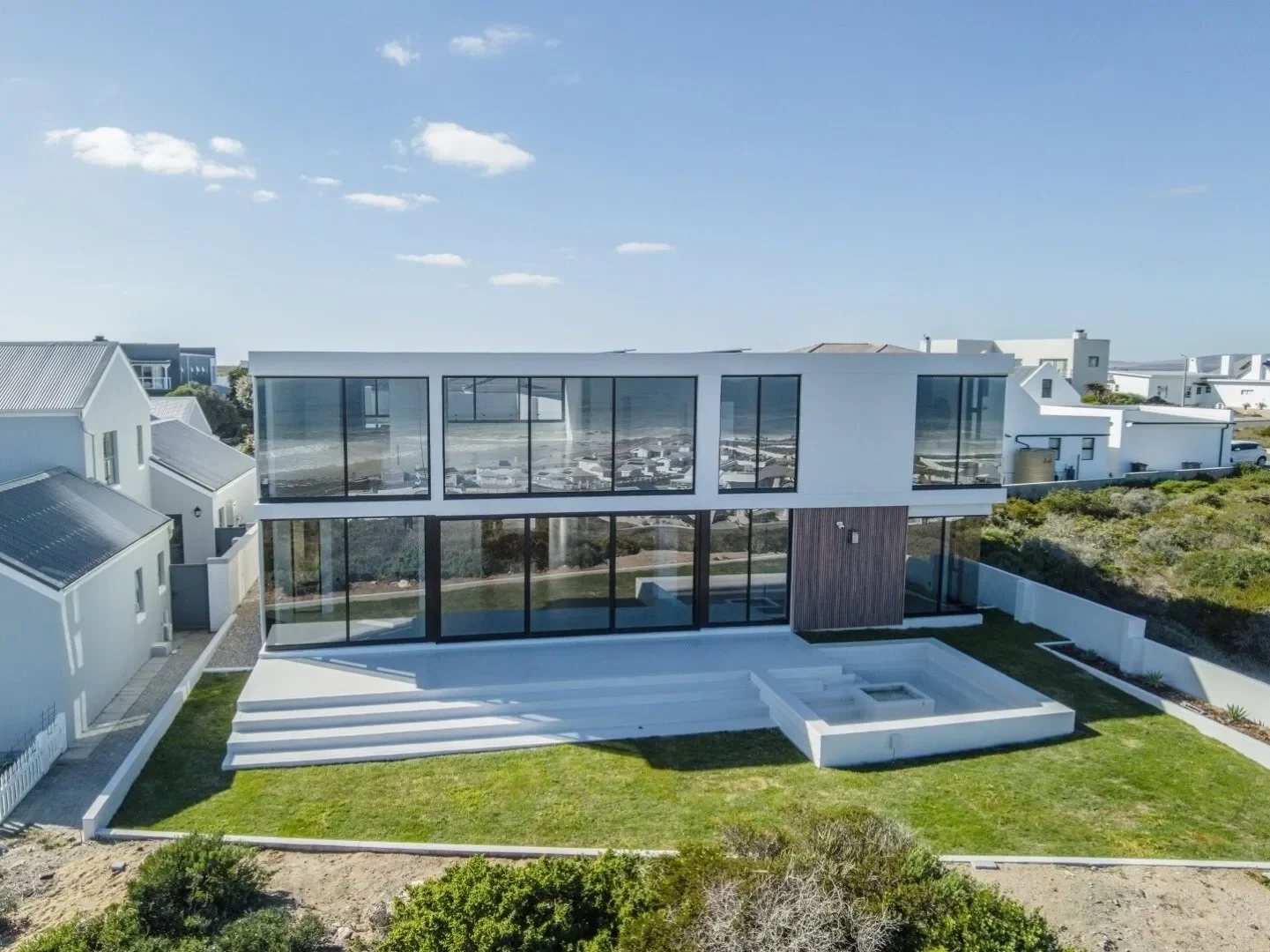 Exterior photo 12