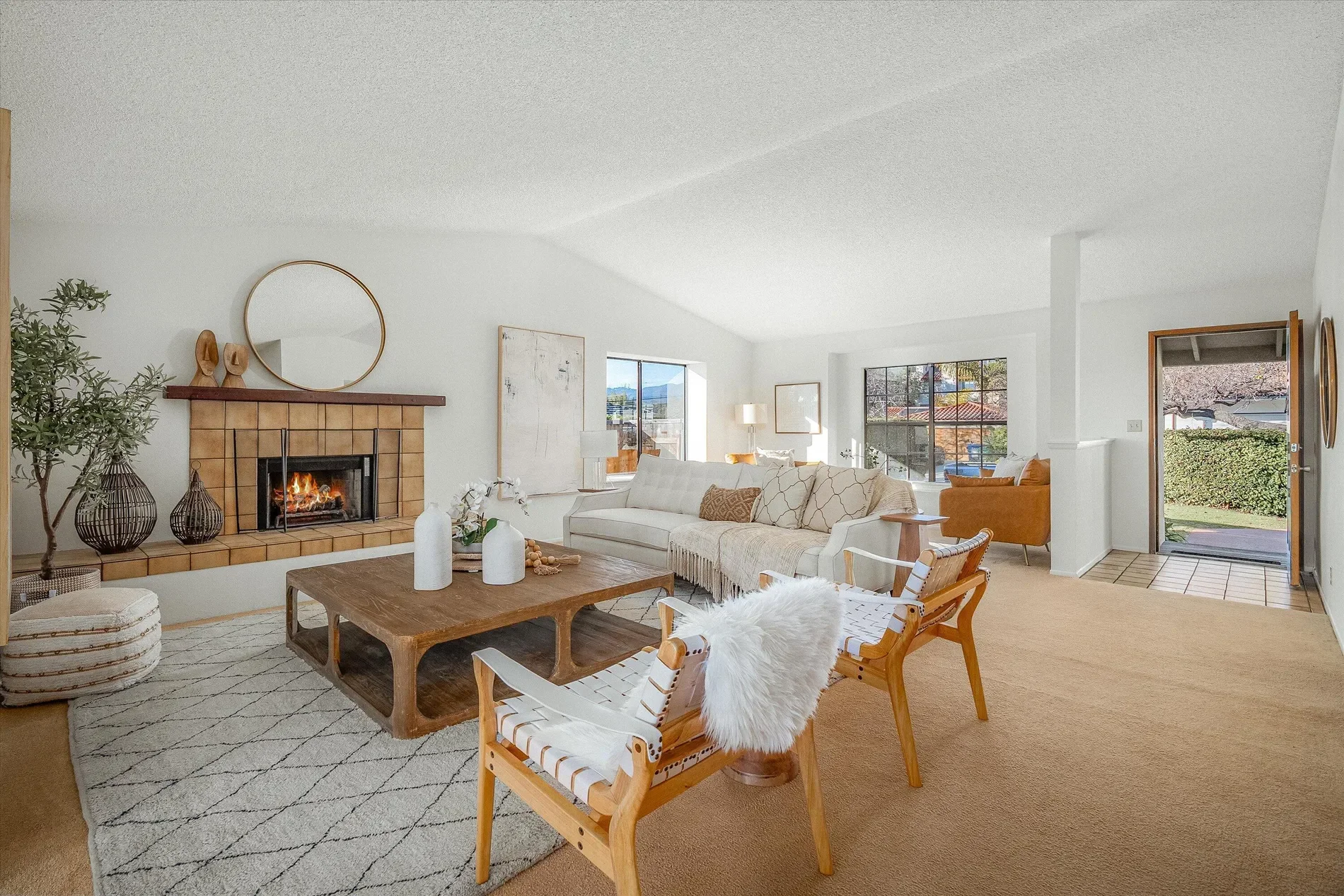 3706 Lincolnwood Drive, Santa Barbara, California, United States. - Photo 6
