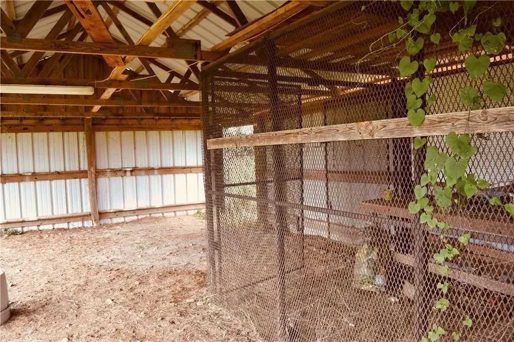 1409 Antioch RD, Paige, Texas, United States. - Photo 19