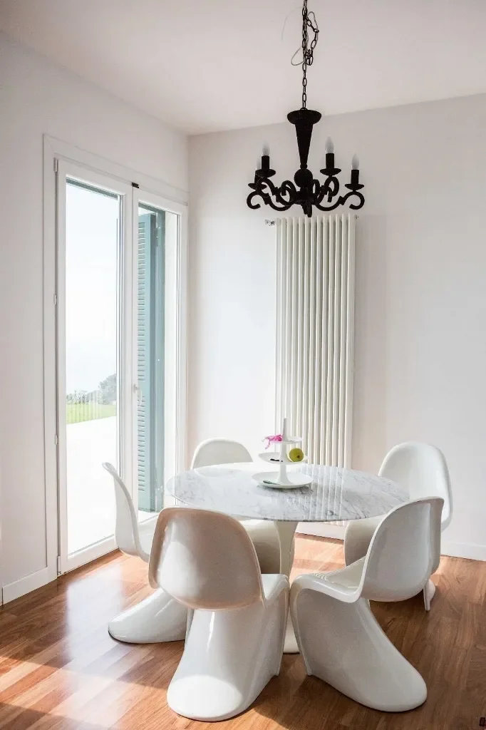 Magnificent neoclassical villa with sea view in Cipressa