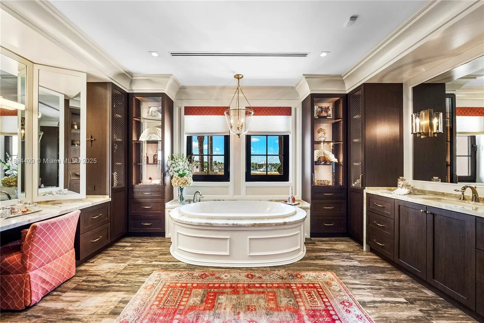 50 Casuarina Concourse, Miami, Florida, United States. - Photo 32