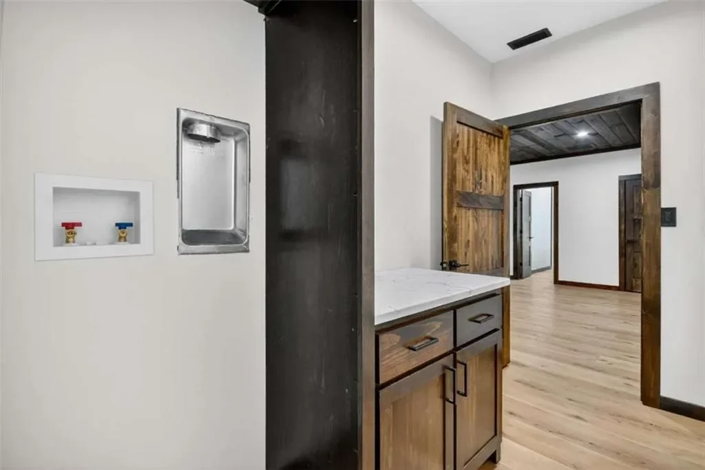 123 Ridgeline Drive, Turtletown, United States. - Photo 20