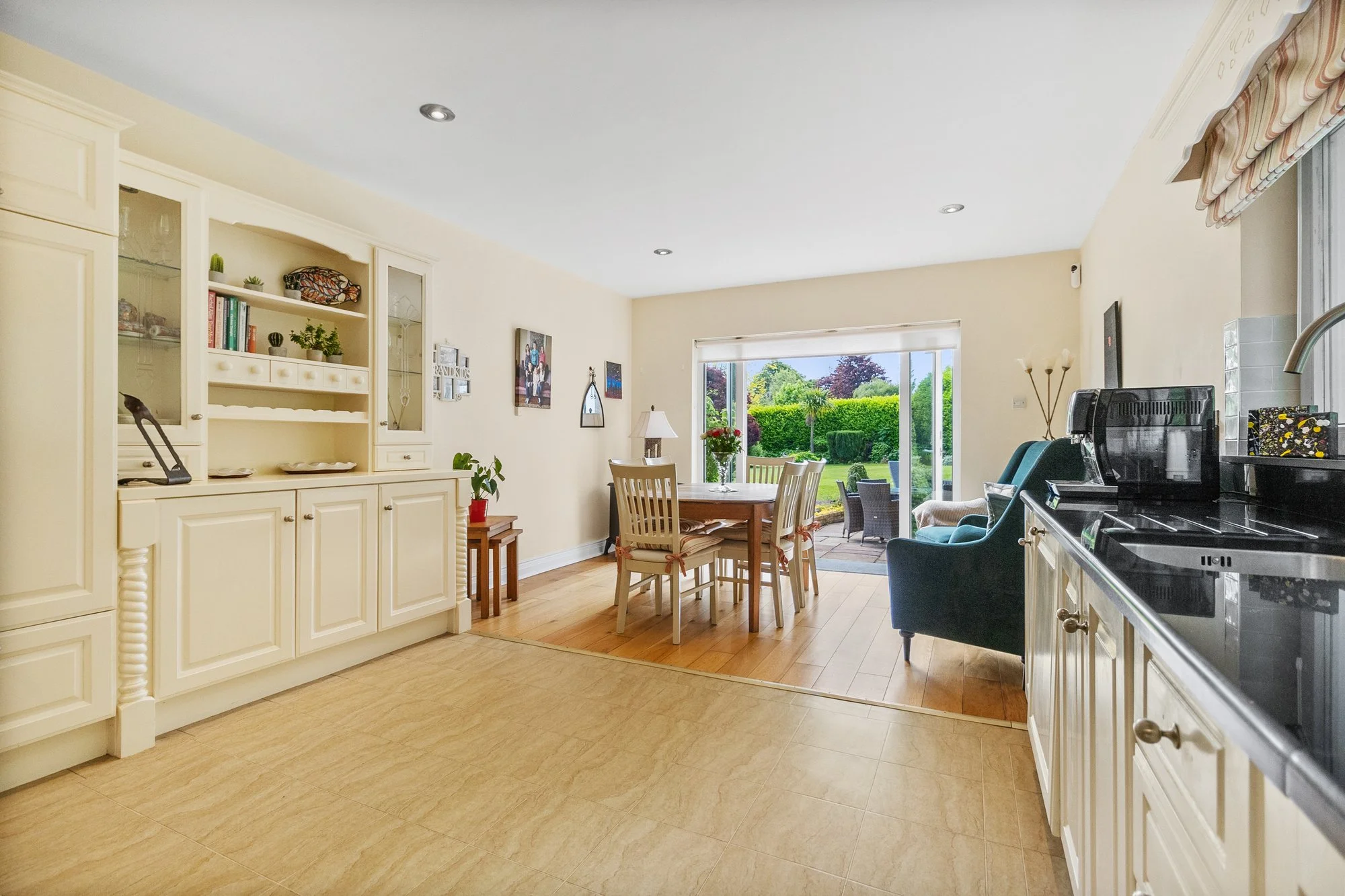 Gallery photo 2