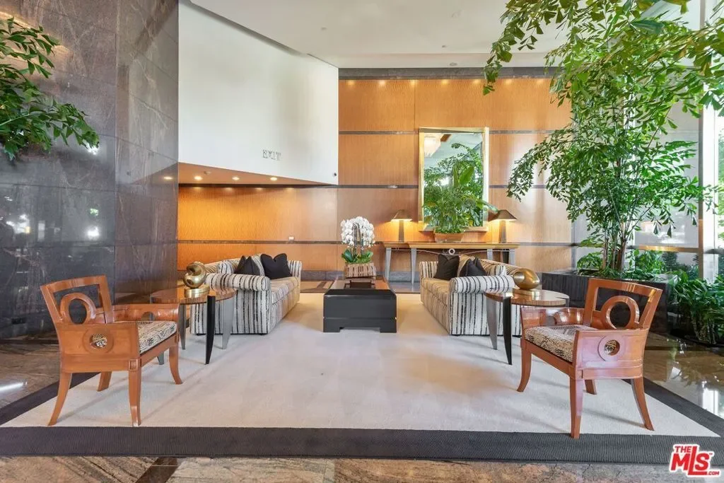 10490 Wilshire Boulevard 604, Los Angeles, California, United States. - Photo 46