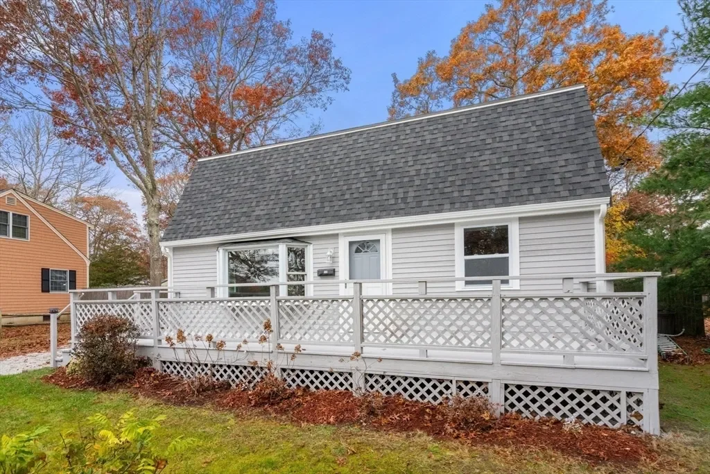 130 Old Barnstable Rd, Falmouth, Massachusetts, United States. - Photo 20