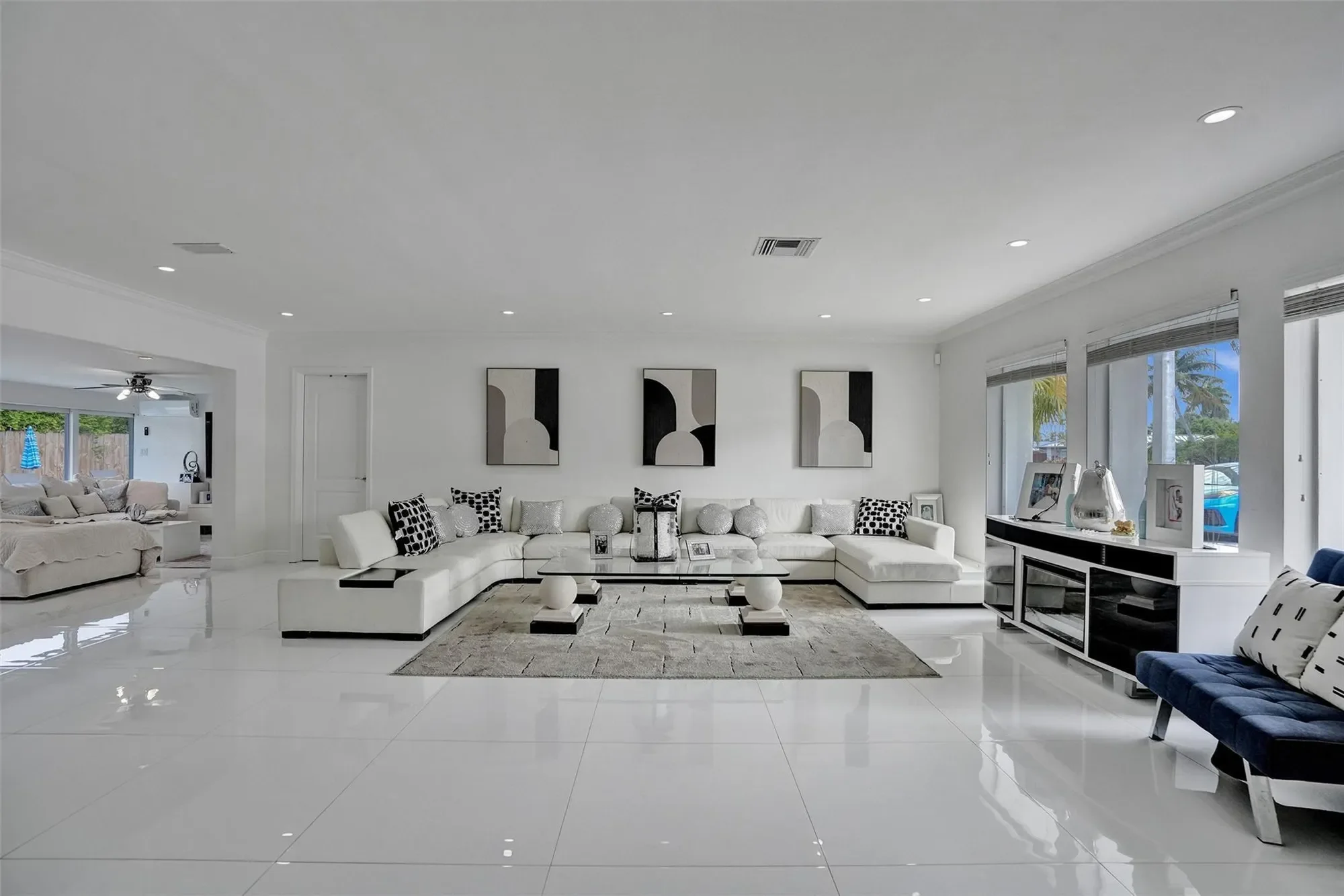 Gallery photo 3