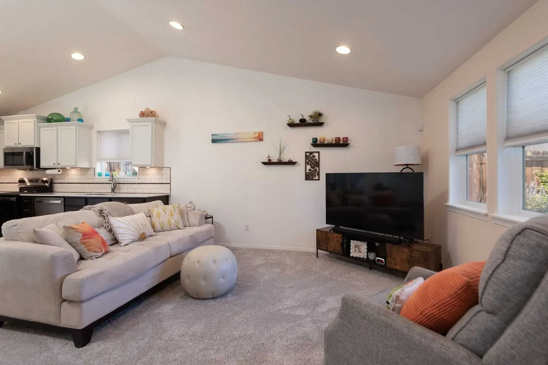 2807 NE Spring Water Place , Bend, OR 97701, Bend, Oregon, United States. - Photo 6
