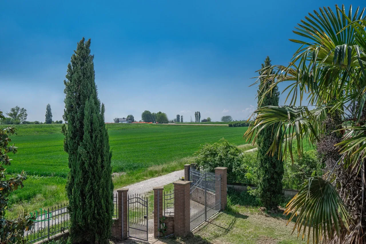 Via Cacciatori, Crevalcore, Emilia-Romagna, Italy. - Photo 14