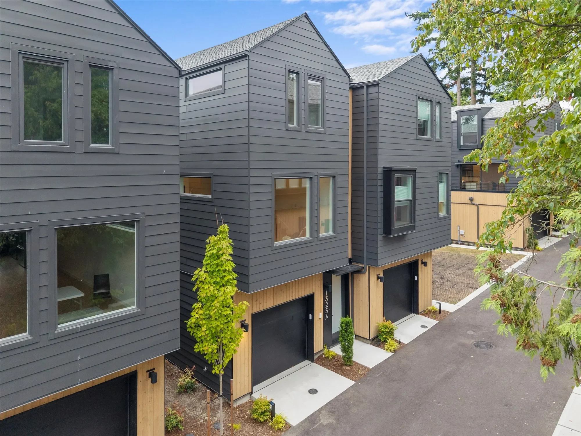 1323 N 185th St Unit #A , Shoreline, WA 98133, Seattle, Washington, United States. - Photo 6