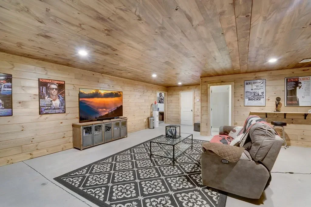 211 W Oakcrest Drive, Blue Ridge, Georgia, United States. - Photo 46