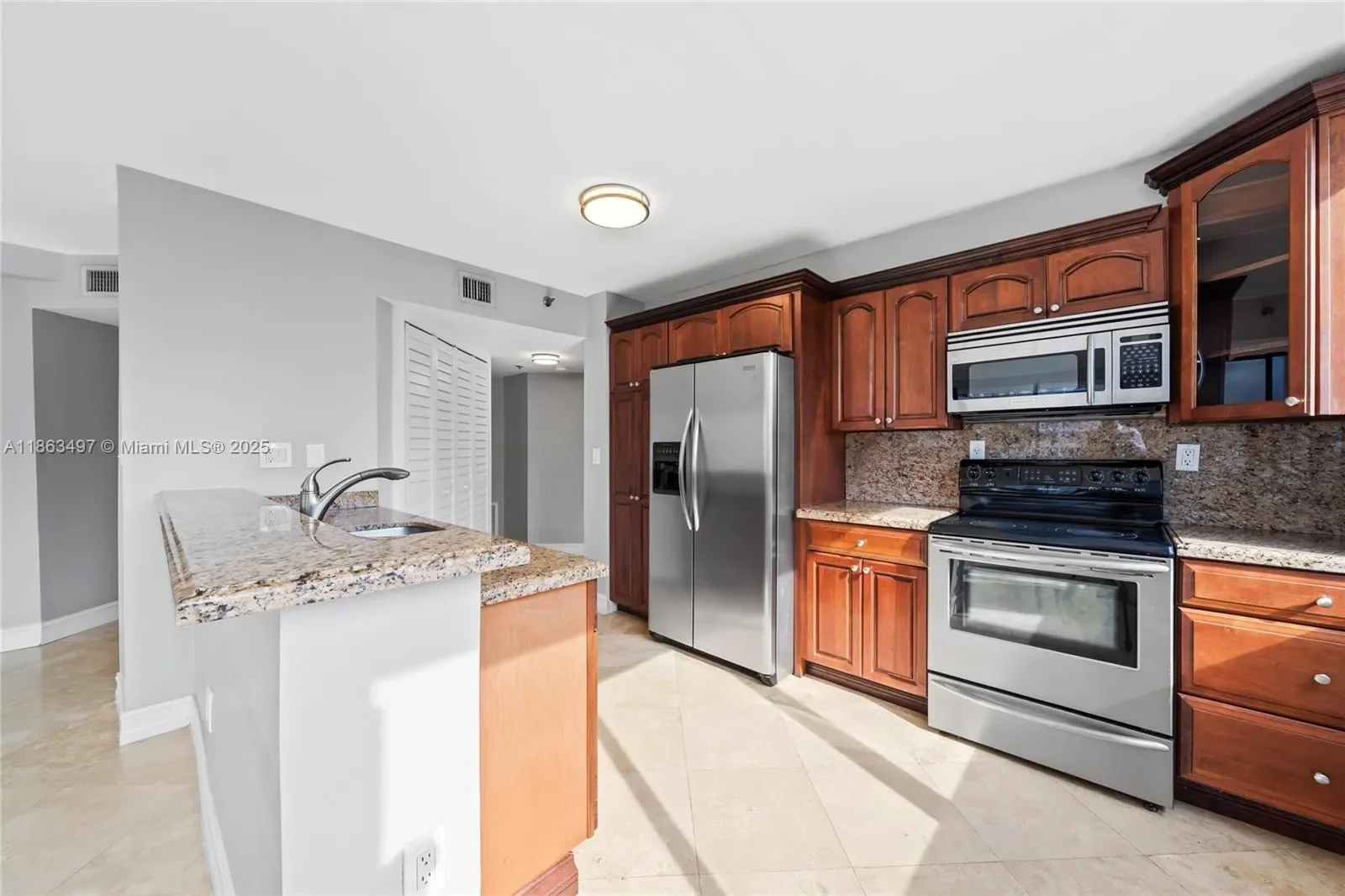 540 Brickell Key Dr, Miami, Florida, United States. - Photo 12