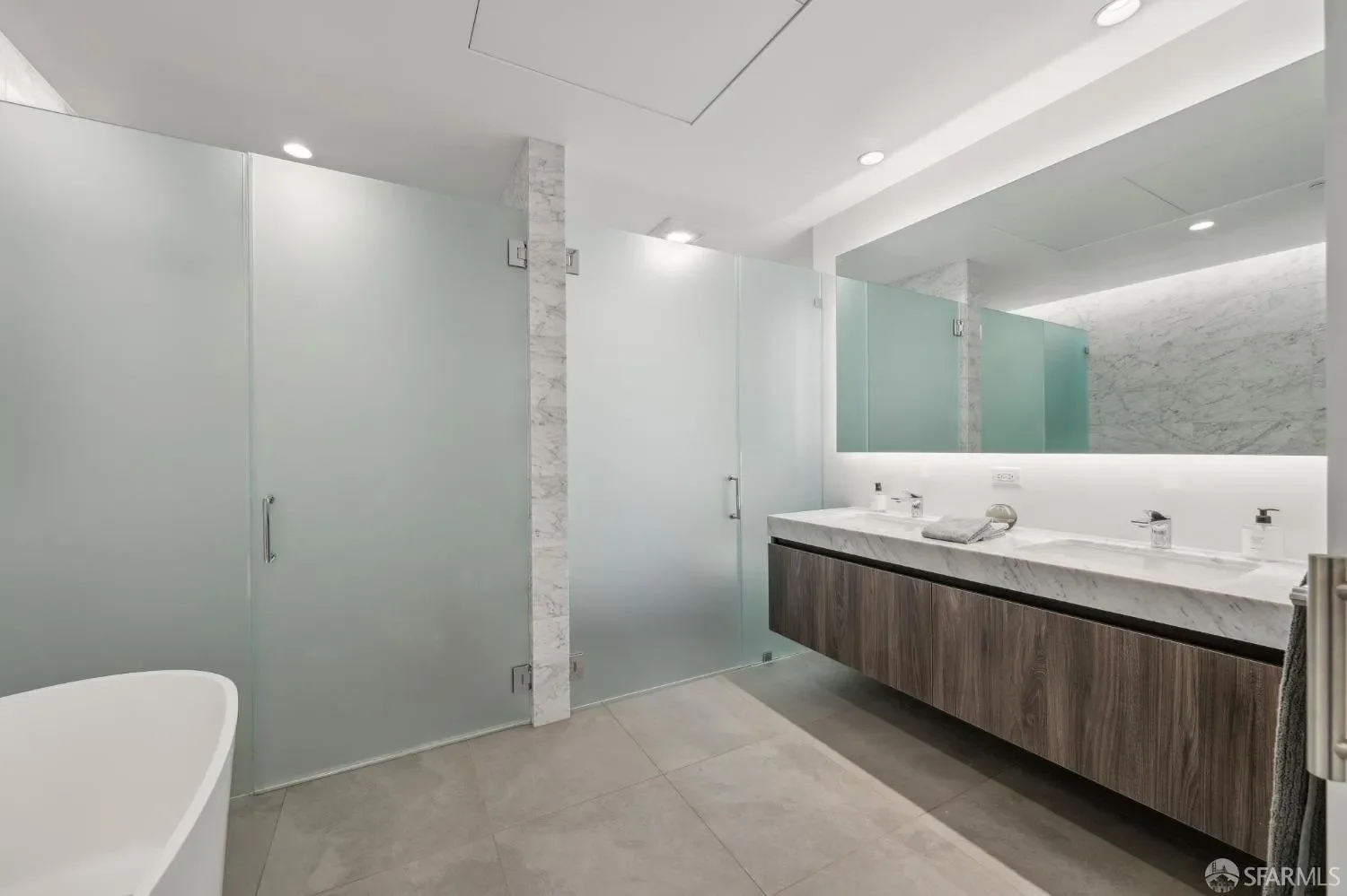 1 Bristol Court 106, San Francisco, California, United States. - Photo 45