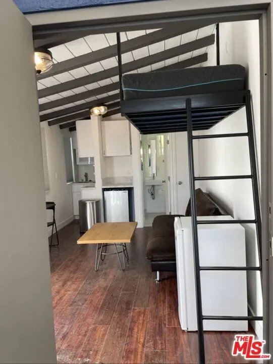 15328 S San Pedro Street, Gardena, California, United States. - Photo 6