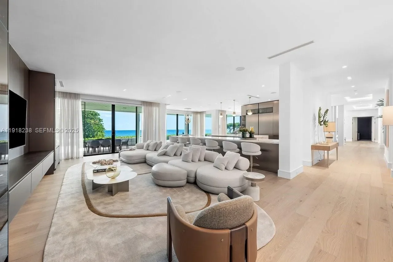 1107 Hillsboro Mile, Hillsboro Beach, Florida, United States. - Photo 16