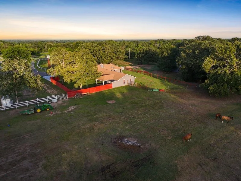 1814 Cr 121, Kaufman, TX 75142, Kaufman, Texas, United States. - Photo 52