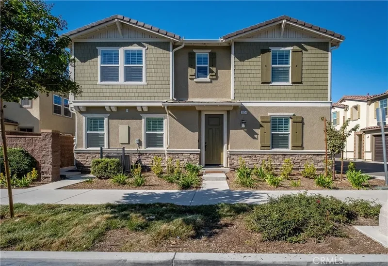 16054 Tanzinite, Chino, Ca, 91708