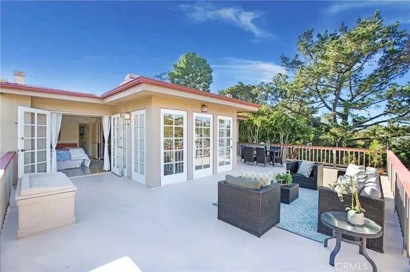 1096 Madison Place, Laguna Beach, California, United States. - Photo 27