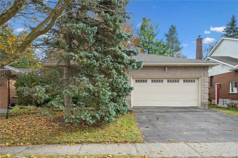 131 Woodbend Crescent, Waterloo, Ontario, Canada. - Photo 8