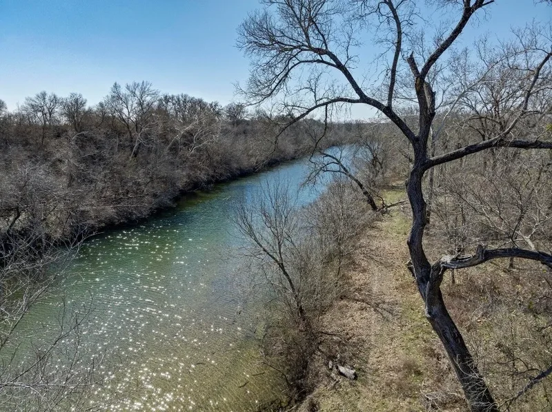 105 River Valley Drive, Georgetown, TX 78626, Georgetown, Texas, United States. - Photo 19