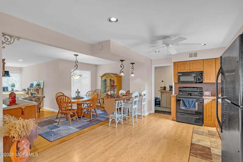 2 Apache Drive, Toms River, NJ 08753, Toms River, New Jersey, United States. - Photo 23