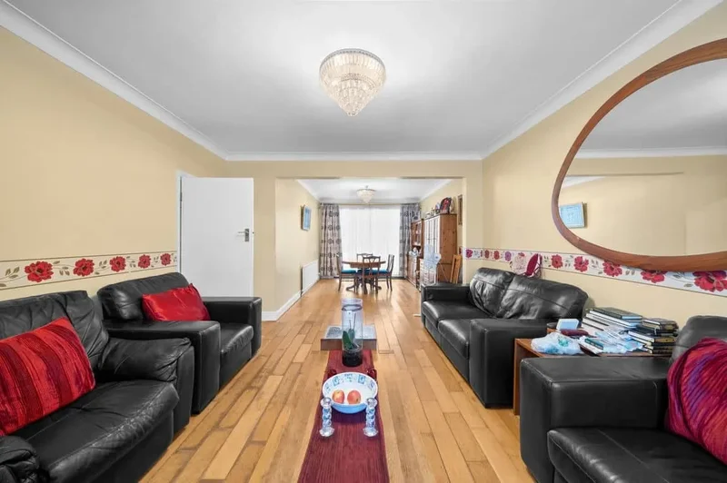 Peter Avenue, London, NW10, London, England, United Kingdom. - Photo 14