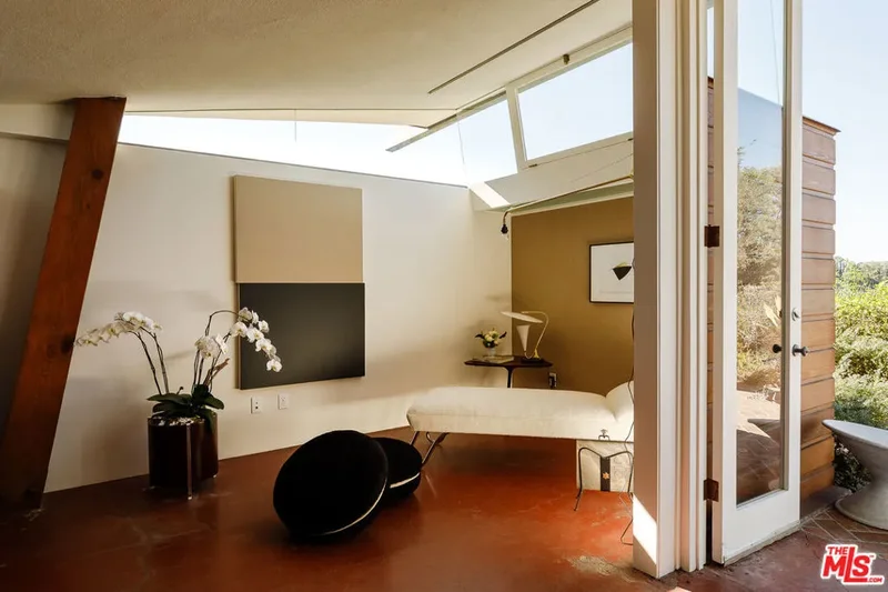 1430 Avon Terrace, Los Angeles, California, United States. - Photo 33