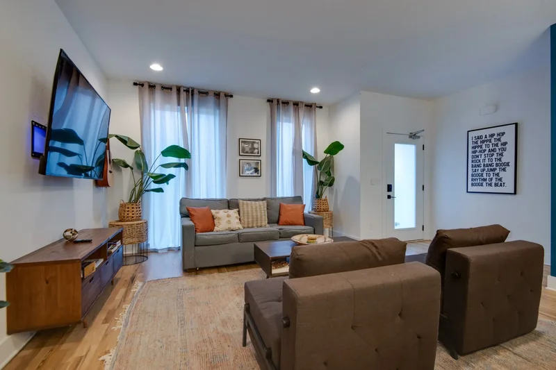 2809 Delaware Avenue 202, Nashville, Tennessee, United States. - Photo 2