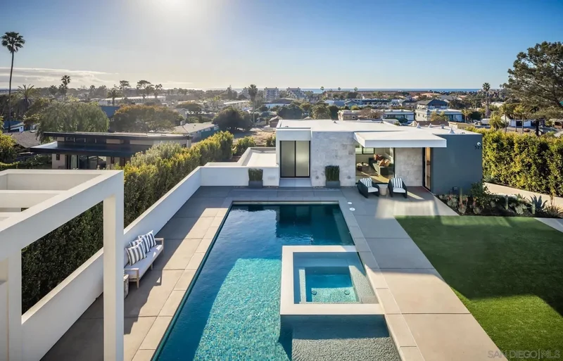 521 S Rios Ave, Solana Beach, California, United States. - Photo 8