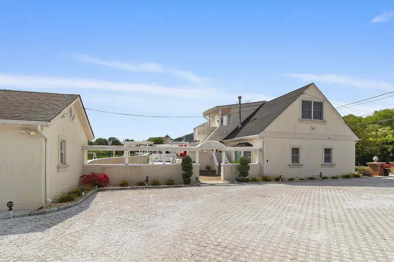 1 Rebadam Ln, Southampton, New York, United States. - Photo 13