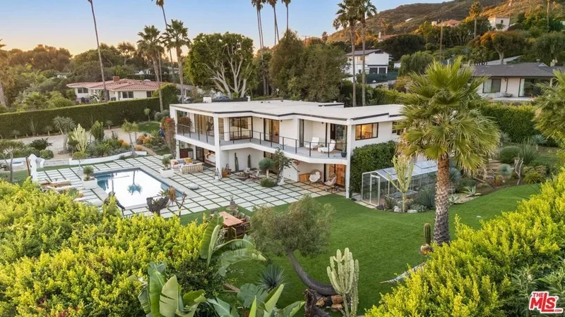 6320 VIA CATALDO Street, Malibu, California, United States. - Photo 33