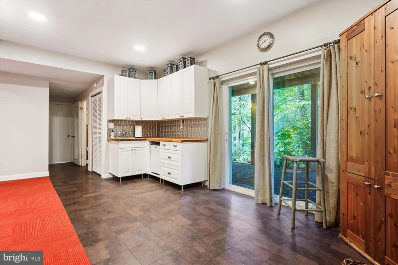4710 Pinecrest Court, Dumfries, VA 22025, Dumfries, Virginia, United States. - Photo 32