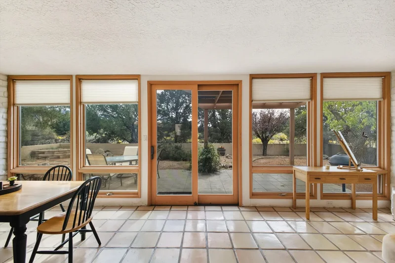 925 TRAMWAY Lane NE, Albuquerque, NM 87122, Albuquerque, New Mexico, United States. - Photo 35