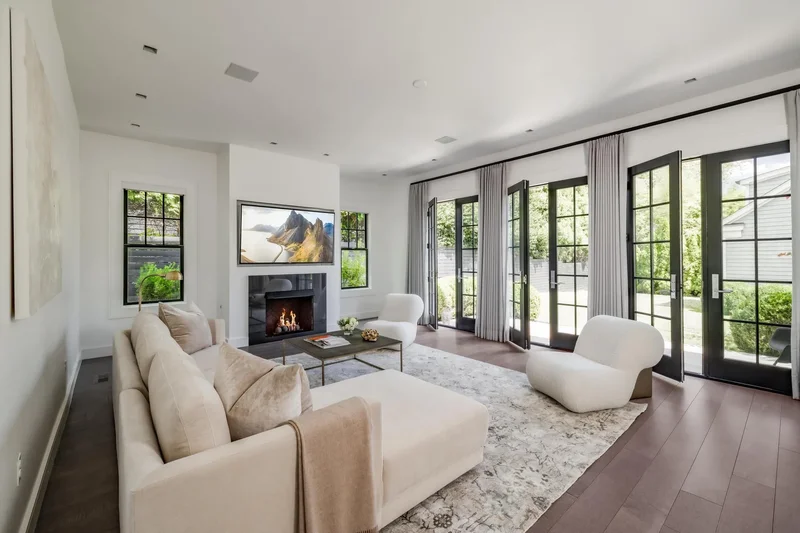 2361 N Edgewood Street , Arlington, VA 22207, Arlington, Virginia, United States. - Photo 15