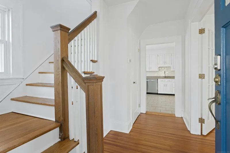 361 Riverside Drive, Fairfield, Connecticut, United States. - Photo 4