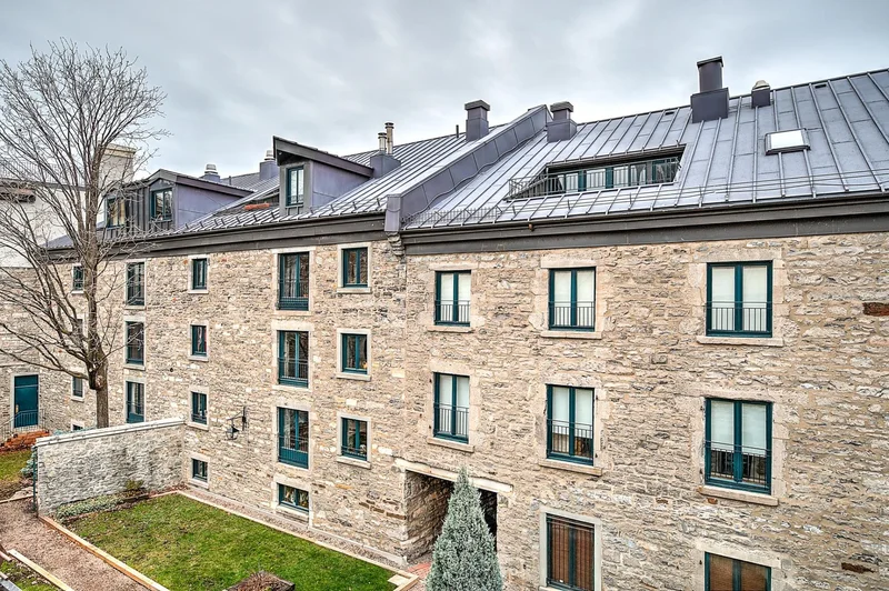 305 Rue de la Commune O. TH 5, Montréal, Quebec, Canada. - Photo 31