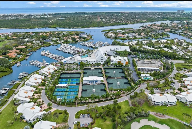 251 Regatta Drive, Jupiter, FL, 33477, USA, Jupiter, Florida, United States. - Photo 32