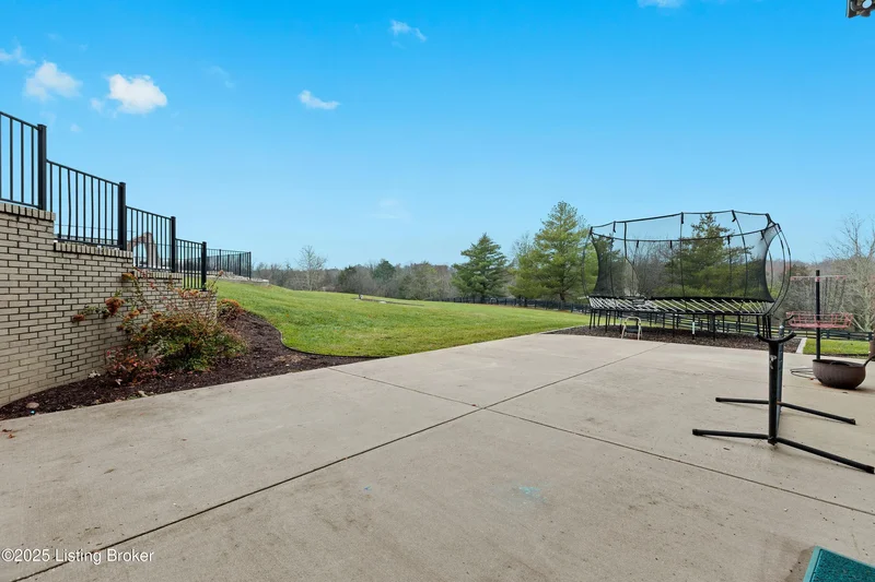 17004 Persimmon Wood Trail, Fisherville, KY 40023, Watterson Park, Kentucky, United States. - Photo 78