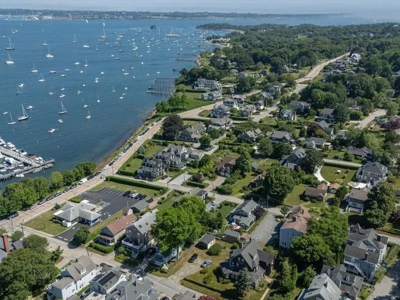 20 Lincoln Street, Jamestown, RI, 02835, USA, Jamestown, Rhode Island, United States. - Photo 2