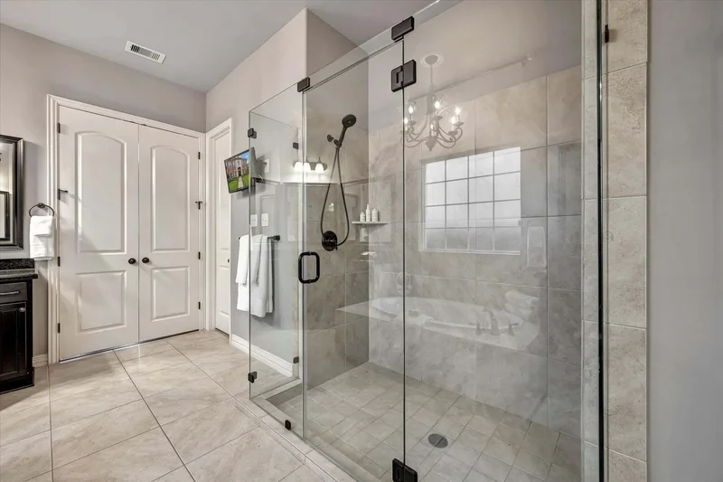 15026 Blossom Bay Drive, Houston, TX 77059, Houston, Texas, United States. - Photo 5