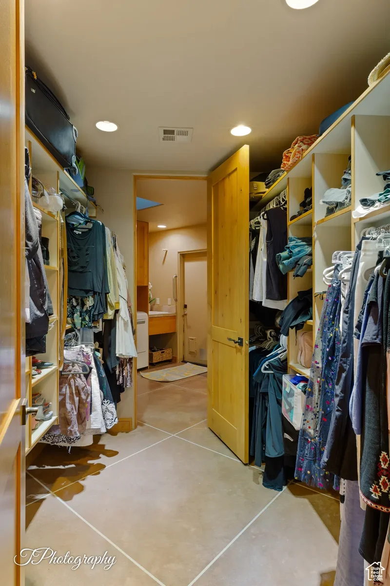 688 W SHINAVA DR, Ivins, Utah, United States. - Photo 26