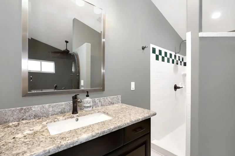 131 Shoreline Drive, Gulf Breeze, FL 32561, Gulf Breeze, Florida, United States. - Photo 18