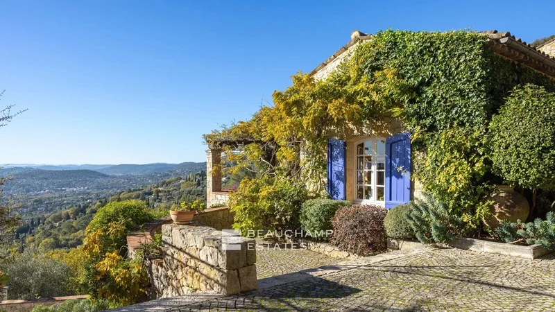 Cabris, Provence-Alpes-Côte d'Azur, France. - Photo 4