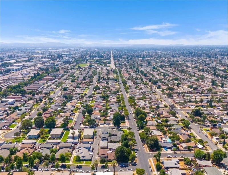 1147 W D Street, Ontario, California, United States. - Photo 27