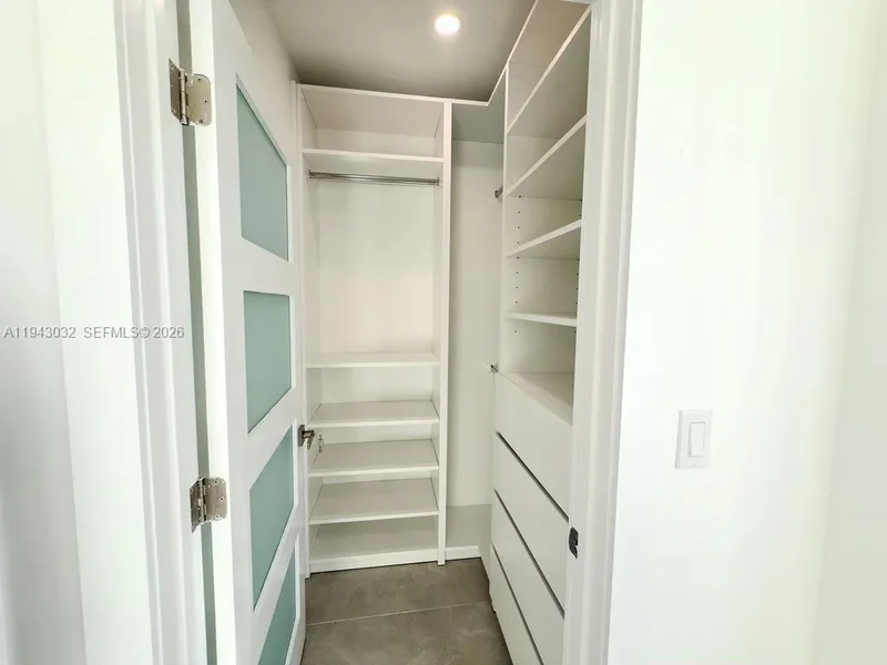 588 Palmetto Dr, Miami Springs, Florida, United States. - Photo 30