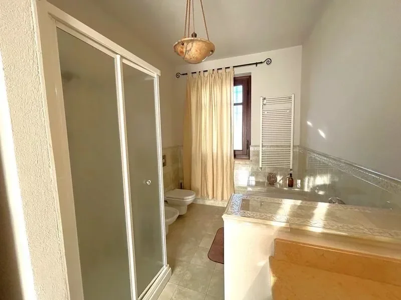 Gallery photo 6