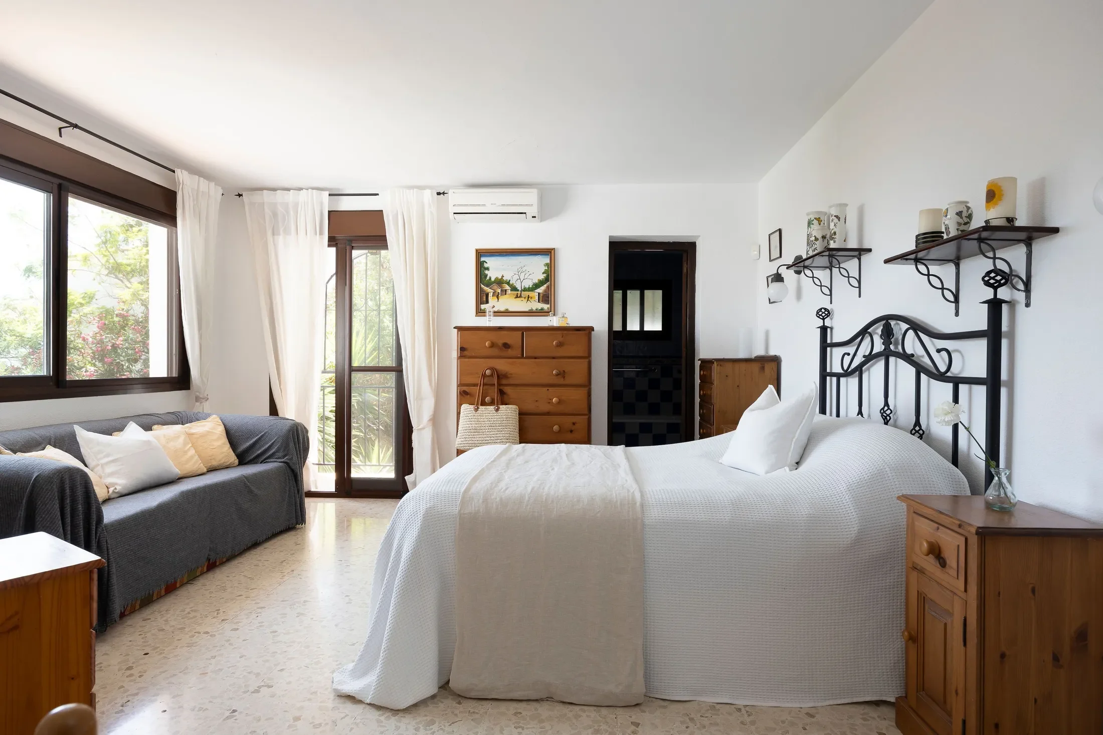 Gallery photo 4