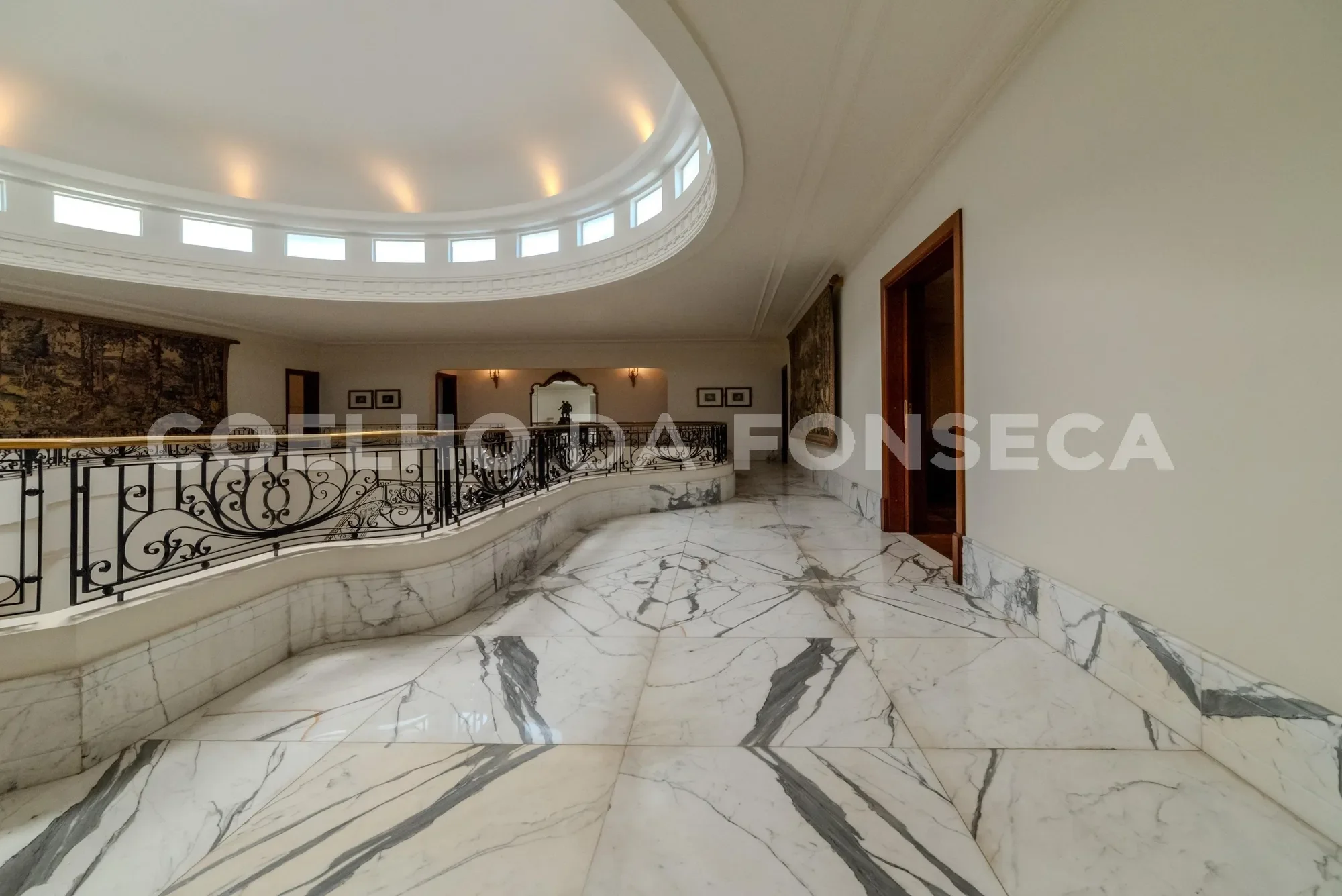 Gallery photo 9
