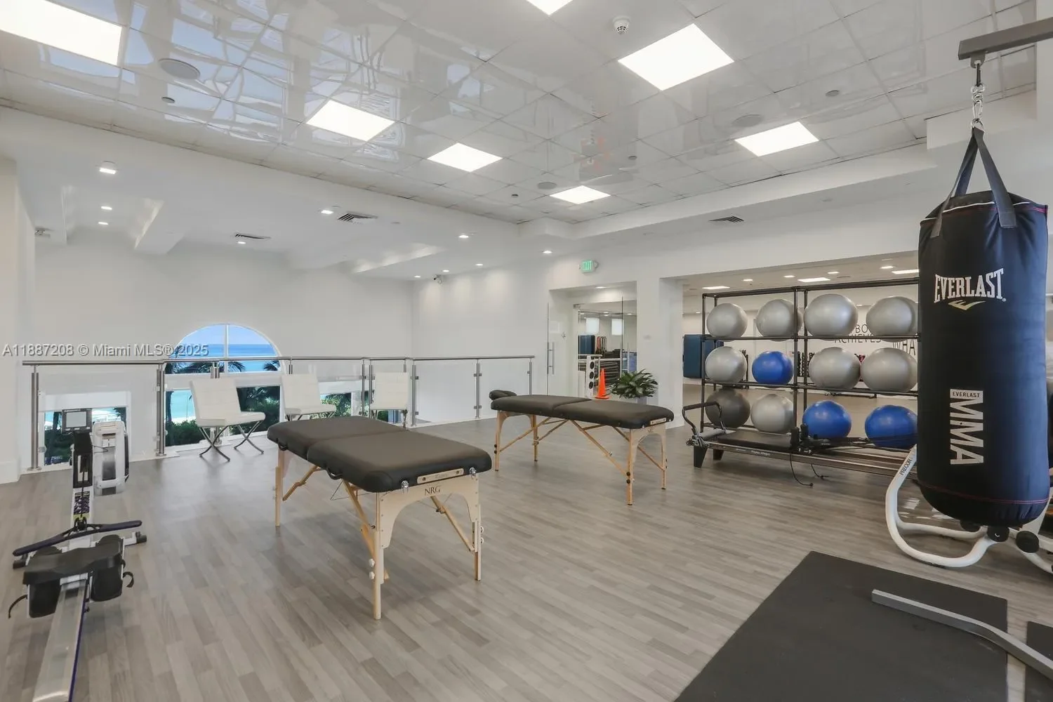 4779 Collins Ave 506, Miami Beach, Florida, United States. - Photo 39